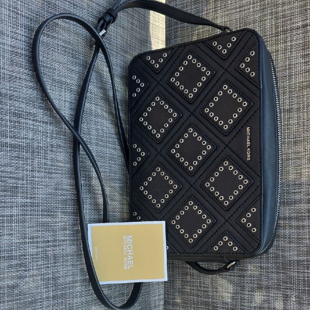 Michael Kors Jetset Grommet Crossbody Bag w/dustbag